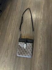 Guess Umhängetasche Braun