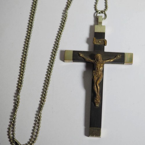Kruzifix anhänger holz metall - kruzifix,