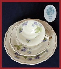 Weimar Porzellan C. & E. Carstens: Sammelgedeck Dekor Herta 3-teilig Sammeltasse