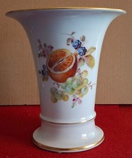 Meissen Porzellan Vase - Tischvase - Goldrand -  Obst und Blumen Dekor - 1. Wahl