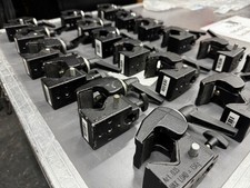 Manfrotto 035 Super Clamp. 18