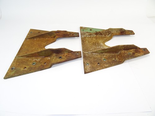Kotflügelhalter hinten vom - 2x,