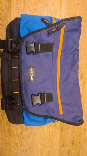 Eastpak tasche hellblau - eastpak,