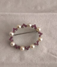 Wunderschöne Goldbrosche *585*/ *750*  mit echten Perlen und Rubine Steine