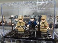 4x Brickmaster Figuren / Wehrmacht / Sammelfiguren / Vitrine 