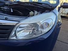 Dacia Sandero original Scheinwerfer links Halogen EZ2010 leicht trüb