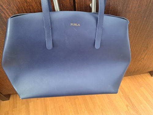 Fast neue dunkelblaue furla - fast,