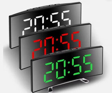 Digitaler LED Wecker mit