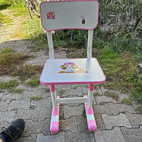 Kinderstuhl verstellbar
