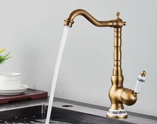 Antik Waschtischarmatur im