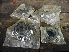 Satz (4) Radlager vorn Dacia