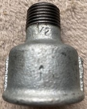 Reduziermuffe aus Temperguss verzinkt Schraubfitting