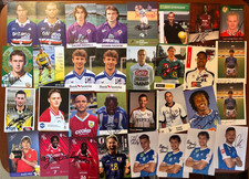 Über 385 Autogramme FUSSBALL