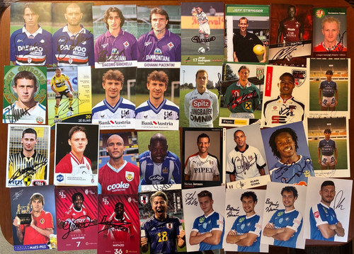 über 385 autogramme fussball - 385,