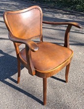 Stylischer Armlehnstuhl