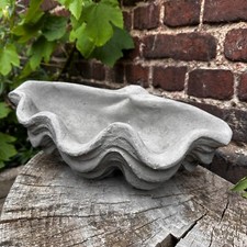 Vogeltränke Muschelform –