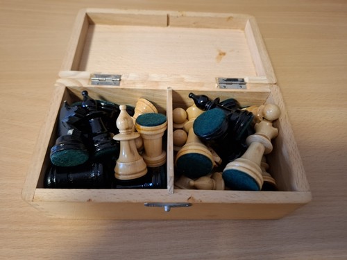 Vintage schachfiguren mit - vintage, box