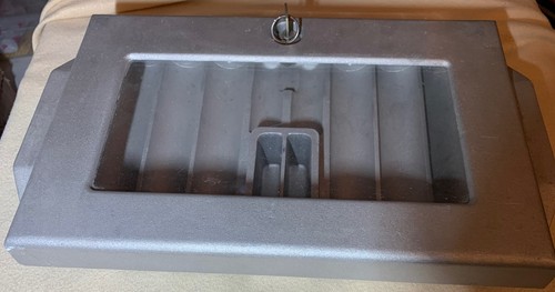 Chip metall tray - metall♠️,