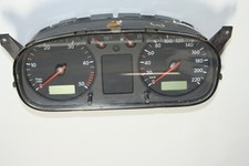 VW T4 Multivan 2,5TDI Tacho Kombiinstrument blaue Beleuchtung KM Anpassung 802Q3