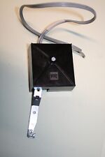 Hauptschalter, Anschlußbox, Schaltkasten - Plattenspieler Dual 1010         [HR]