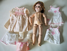 antike Blaubeerenpuppe