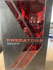 Hot Toys MMS 130 1:6 Predators Berserker Predator MIT ECHTLEDERUPGRADE