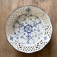 Form Marienbad Ingres Weiss