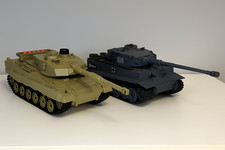 2x RC Panzer 1:24 Tiger + Leopard Kampfpanzer mit Sound Licht RTR Funktionsfähig