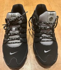 Nike Shox NZ, schwarz/silber