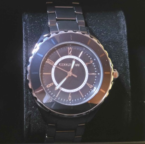 Neu swiss made - neu:,