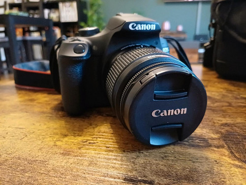 Canon eos 2000d - eos, essential