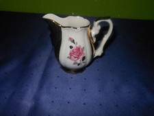 Sehr schönes Milchkännchen