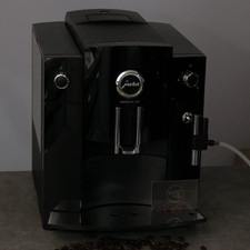 ~~ Jura IMPRESSA C60 C5 in Piano Black Kaffeevollautomat mit Feinschaumdüse  ~~