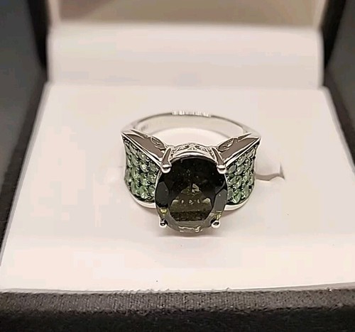 Grüner moldavit rhodium über - grüner,