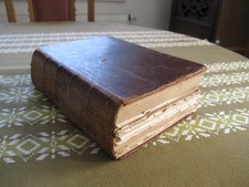 Alte antike Bibel, Heilige