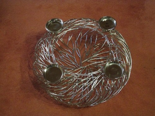 Adventskranz korb aus metall - adventskranz,
