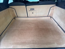 Hochwertiger Kofferraumschutz CargoCover by Heubel