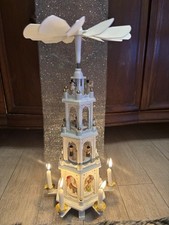 Tolle weiße 4 stöckige