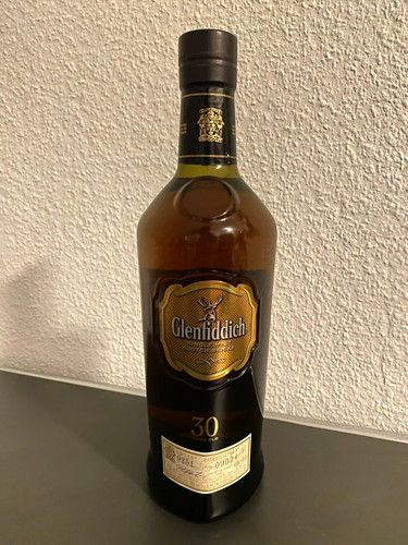 Whiskey glenfiddich years - glenfiddich,