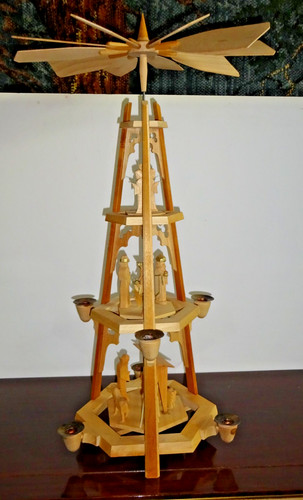 Große erzgebirge pyramide - große,