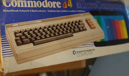 Commodore computer - c,