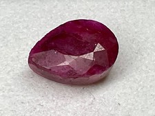 Edelstein Rubin rot Roh  / CN