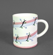 Bollhagen Henkelbecher, Form