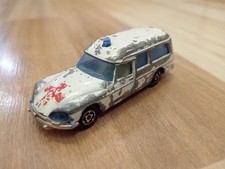 Majorette Citroen DS 21 Ambulance Nr. 206 1:65 blaue Verglasung 2