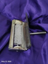 Vintage versilberte Tischwalze Bürste Kehrmaschine