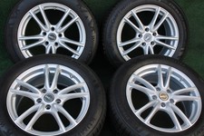 Toyota C-HR Suzuki Vitara LY