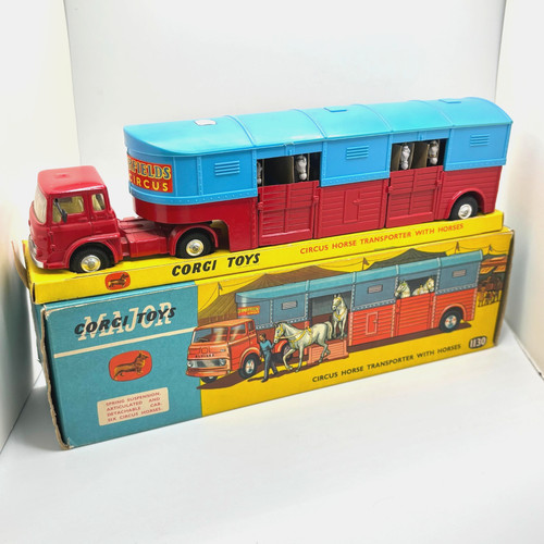 Corgi toys 1130 chipperfields - corgi,