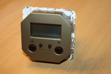 Merten OctoColor Jalousie Rollladen Zeitschaltuhr Steuerung 580698 in bronze