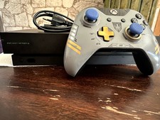 Xbox One X Project Scorpio Edition 1TB Spielekonsole - Schwarz viele Extras