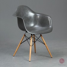 Vitra Eames Fiberglas Armchair